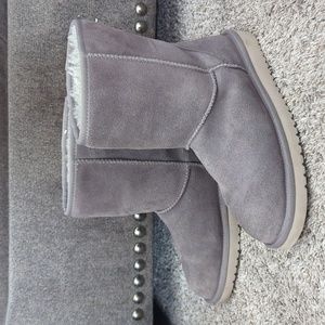 KOOLABURRA by UGG ladies "Koola Short" pull on boots style#1017090 gray sz 8W